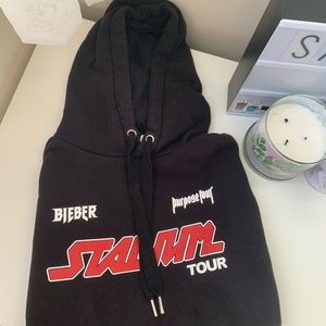 Cropped Justin Bieber hoodie 🎶